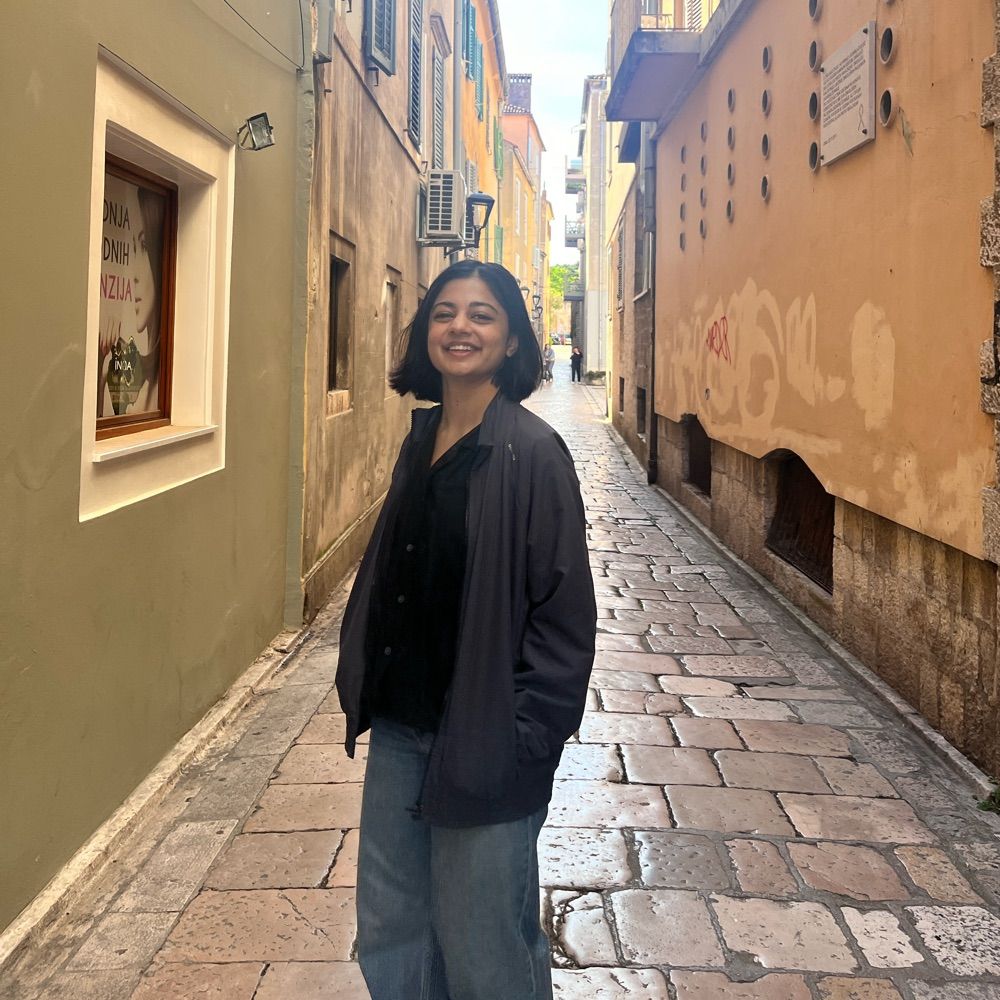 Dhruvi