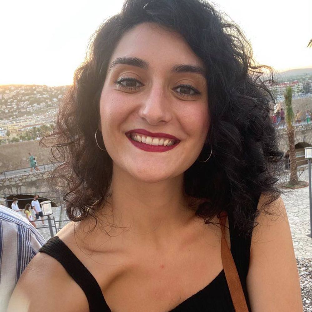Thais Mena-Orduña