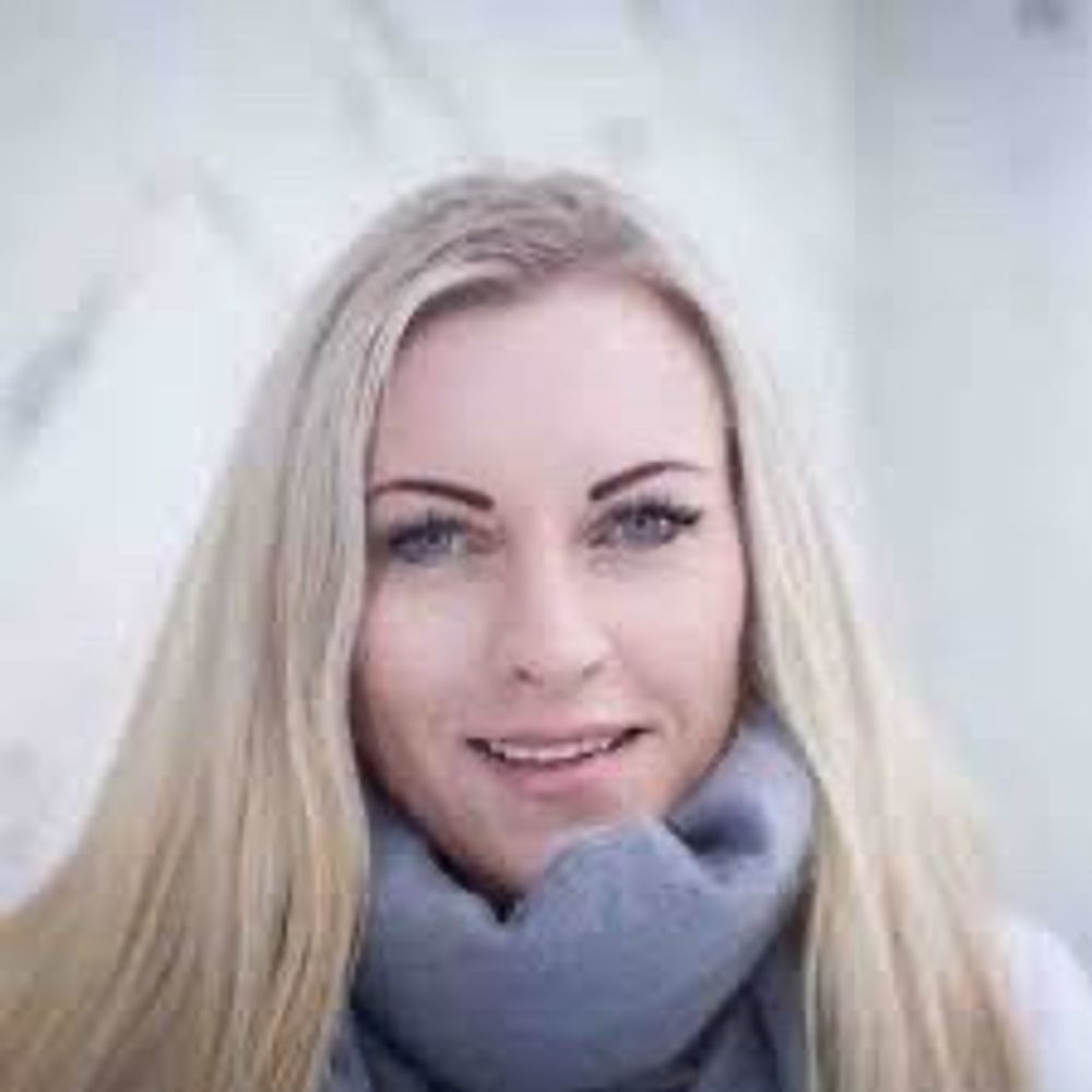Author Anette Moe