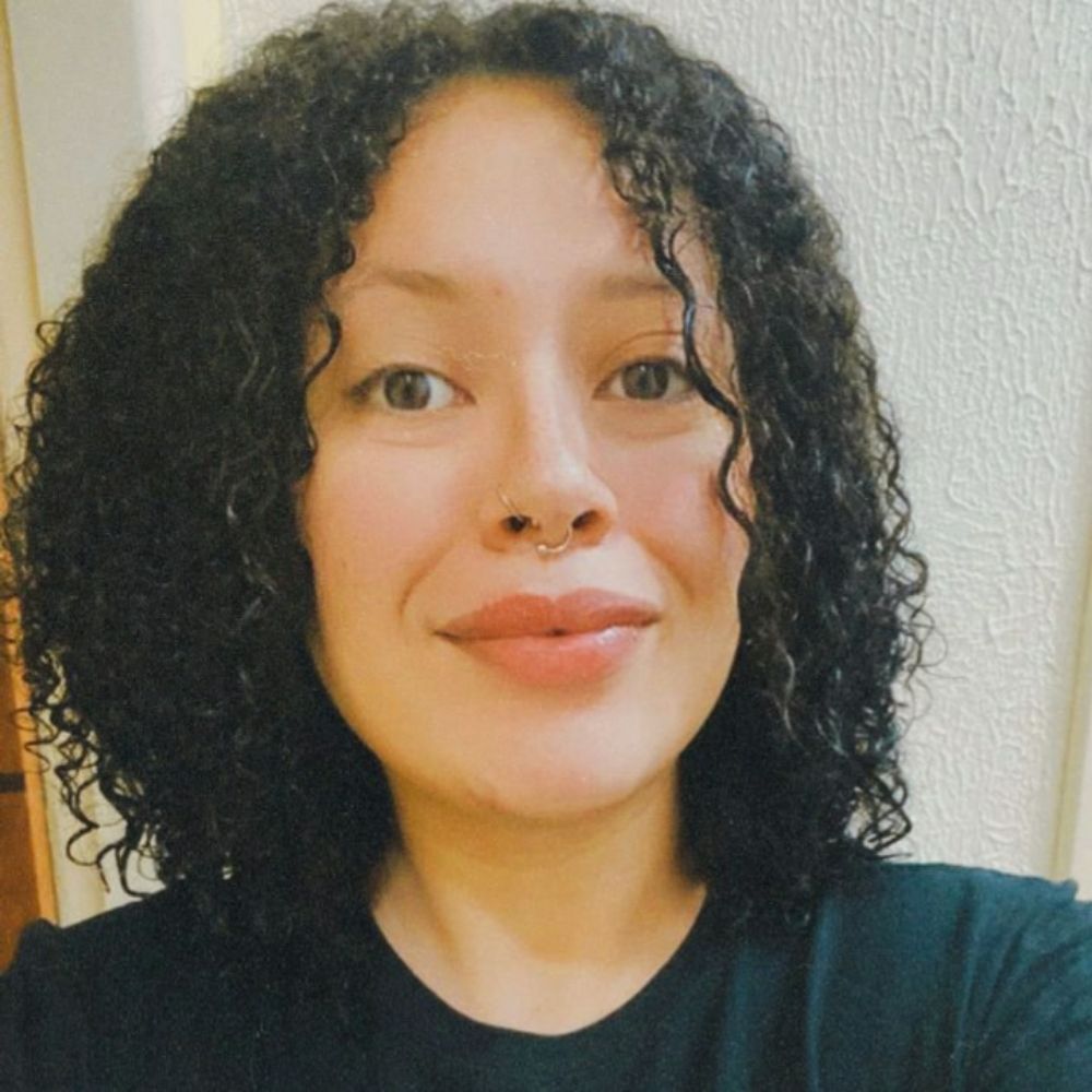 Evelin Bastos 