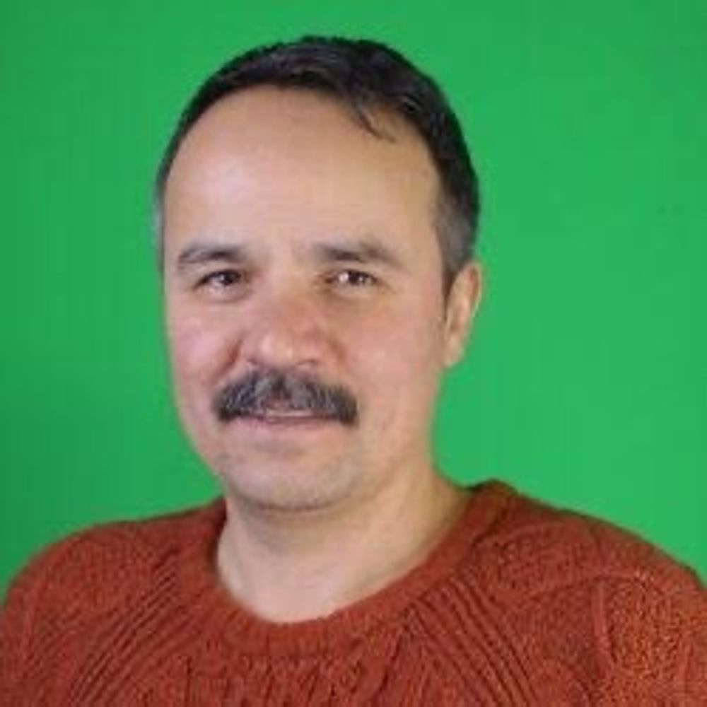 Veli Saçılık