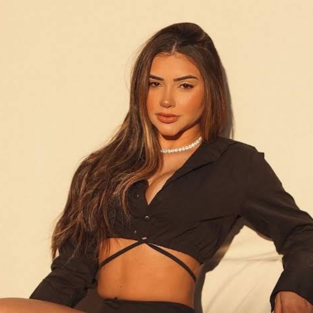 Tainá Costa 