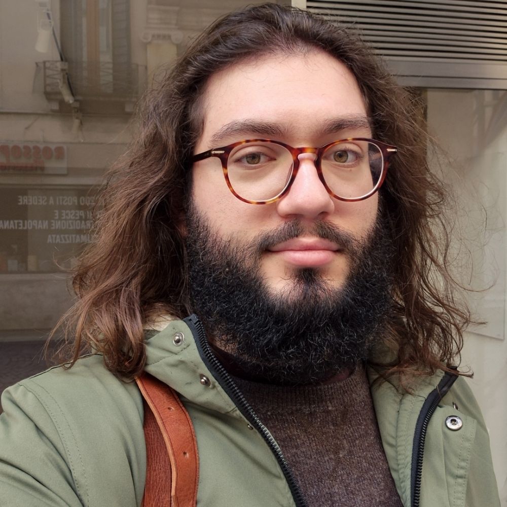 Luca Bertolani Azeredo