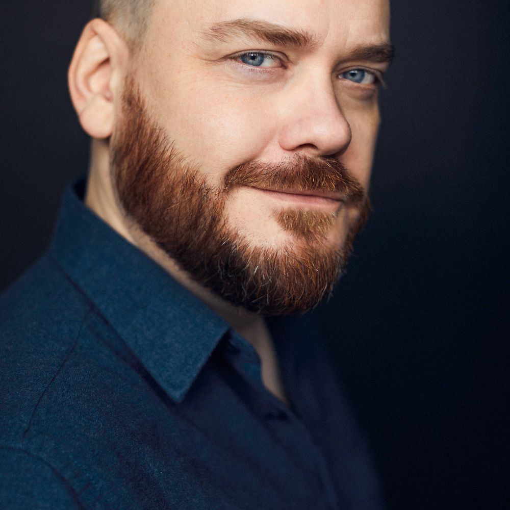 Aaron Phillips