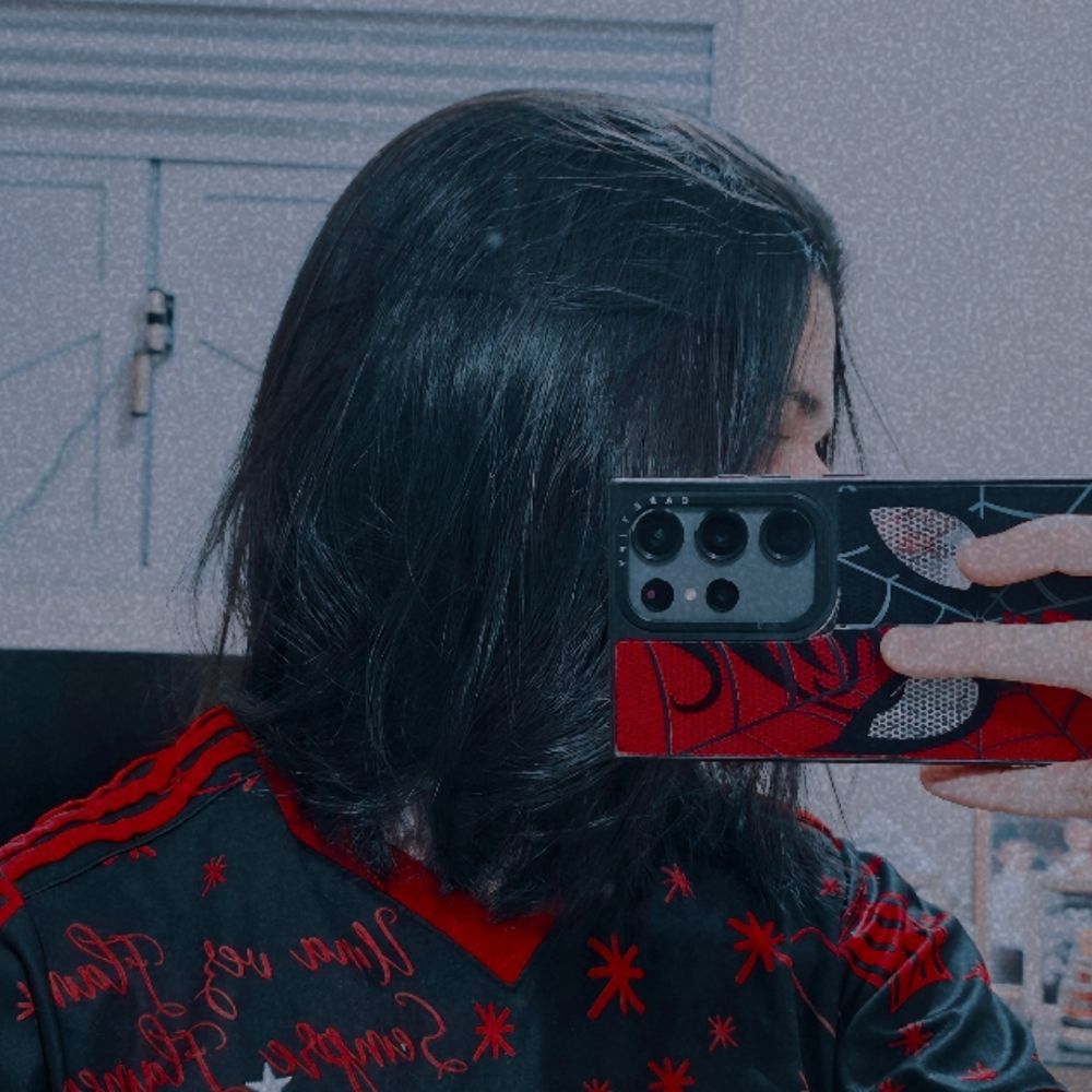 𝔍