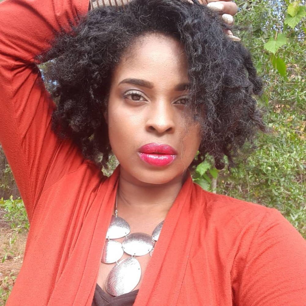 Kia Simone Barr