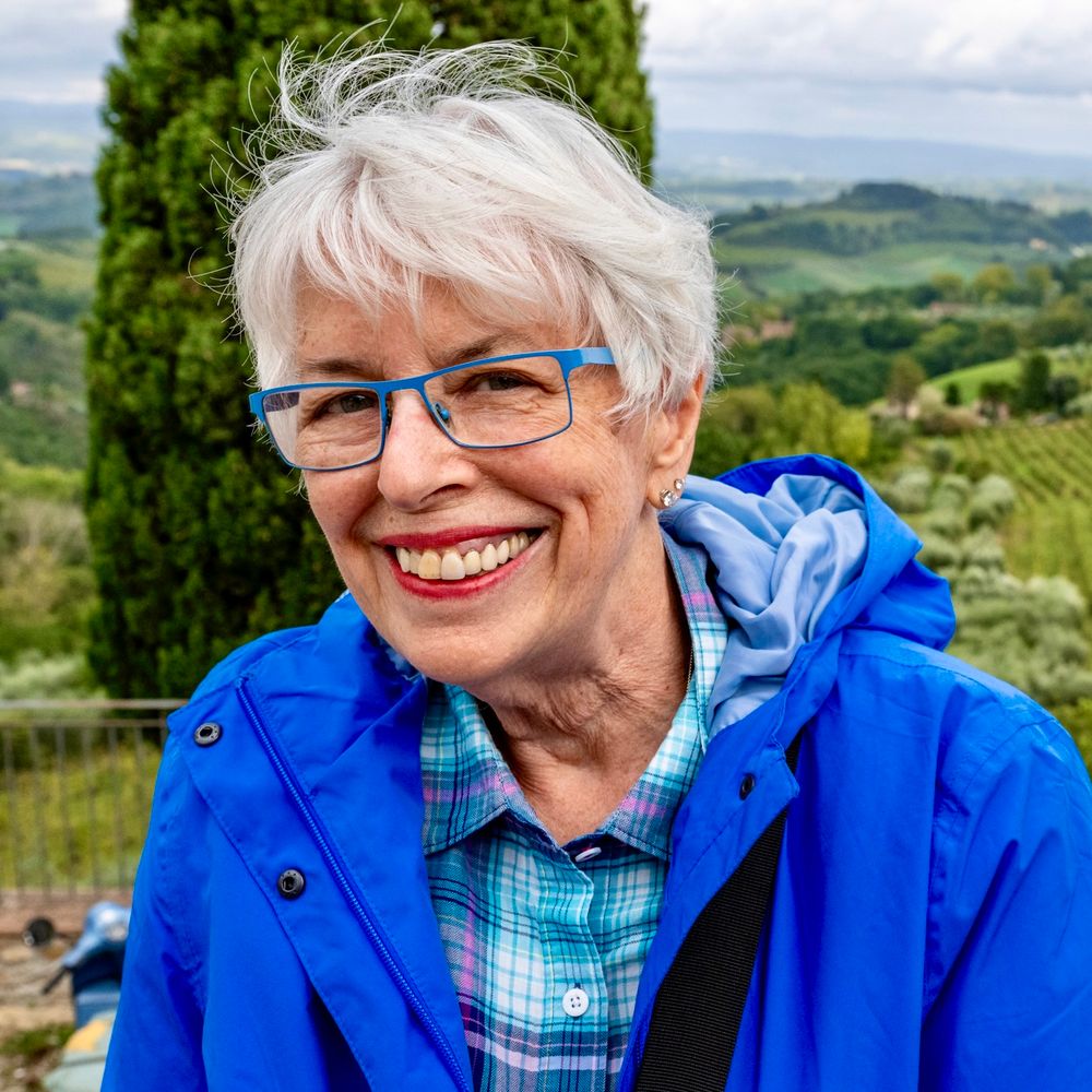  Carol Thomas