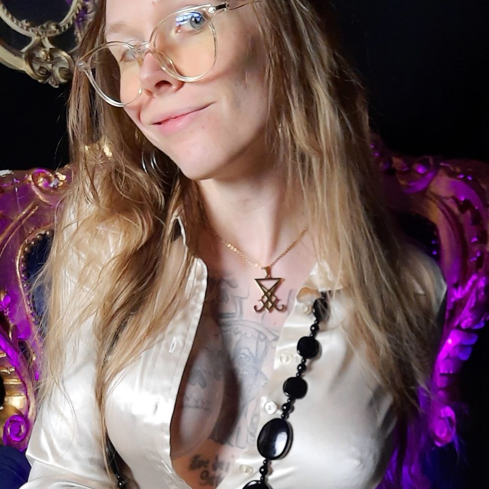 Satin_Blouse_Fetish_Teacher