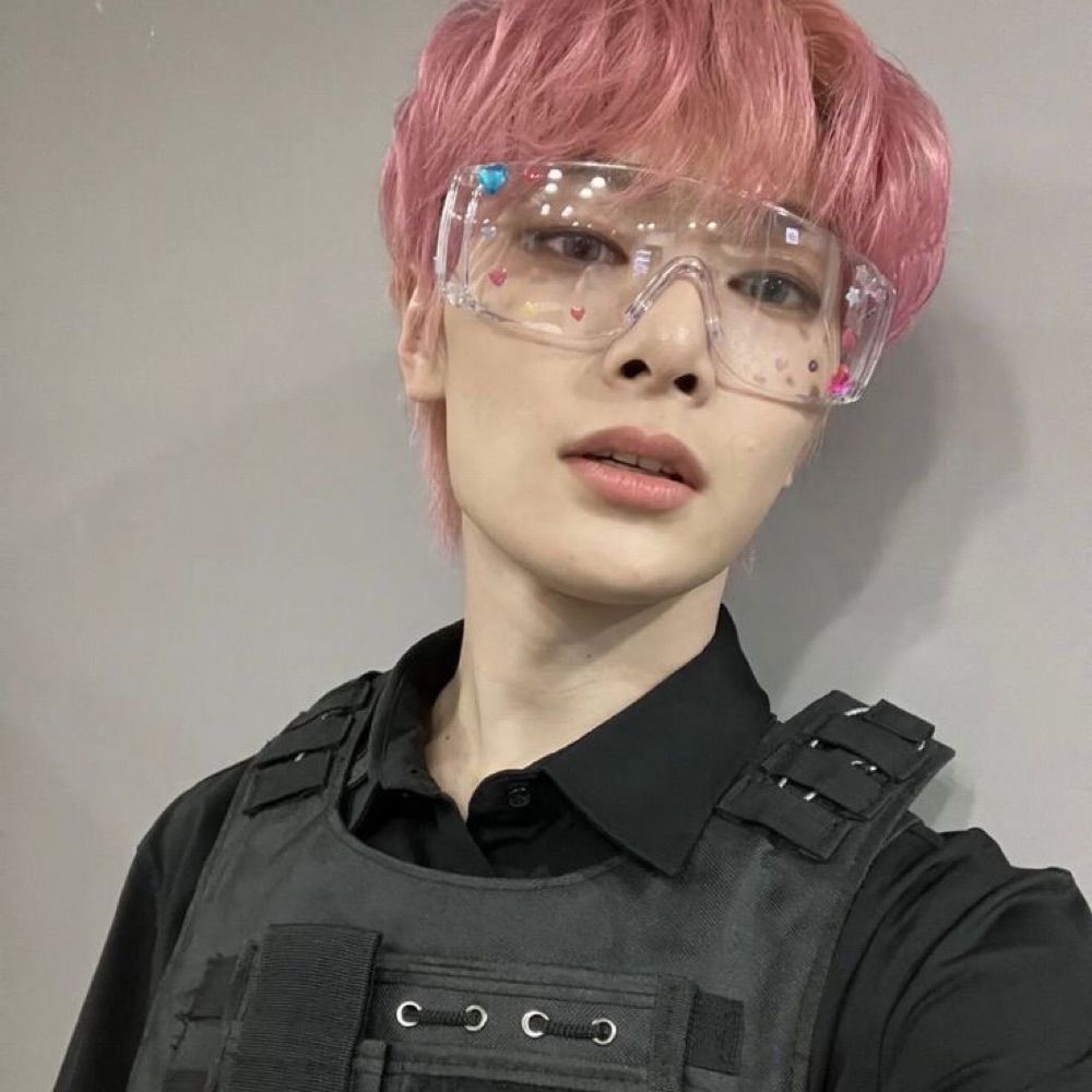 안에
