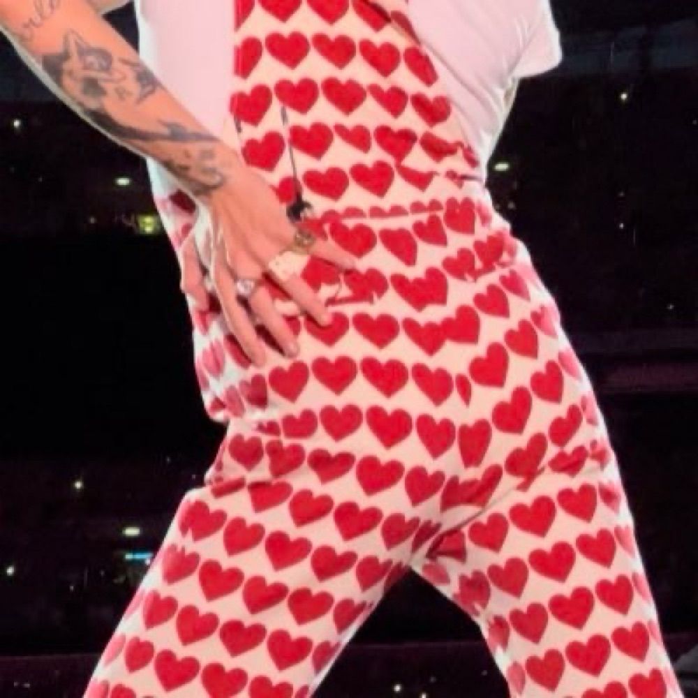 S 💋