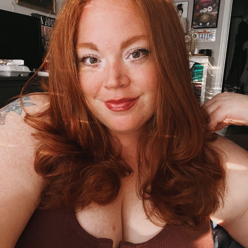 sara (she/her)