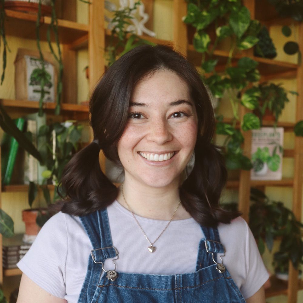 Becca De La Plants