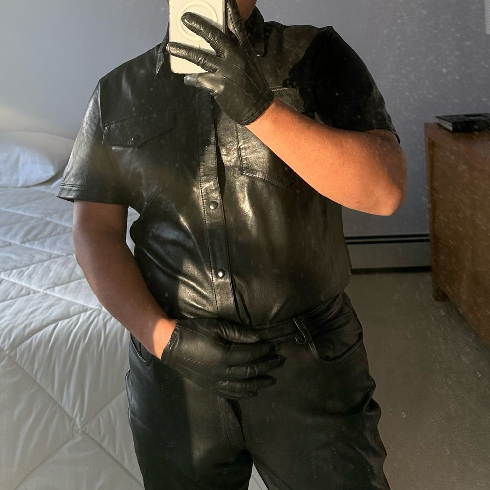 CT leather lover