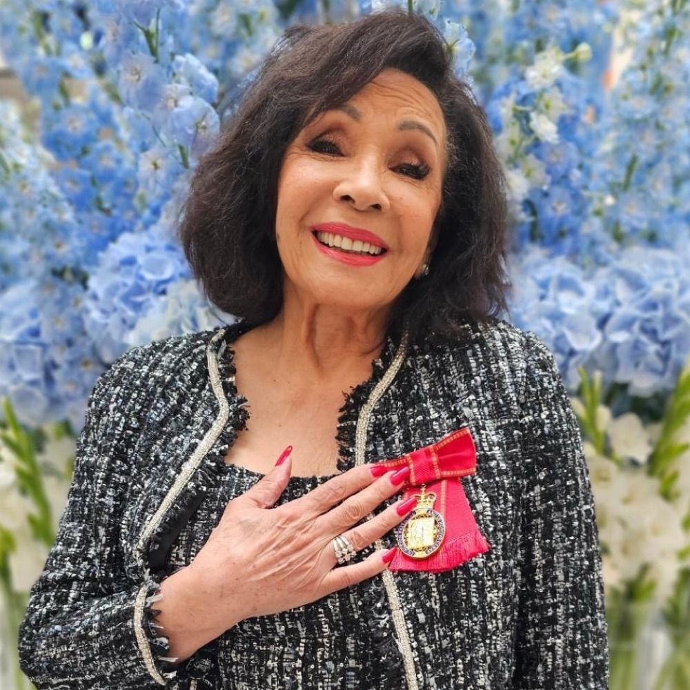 Dame Shirley Bassey Archive