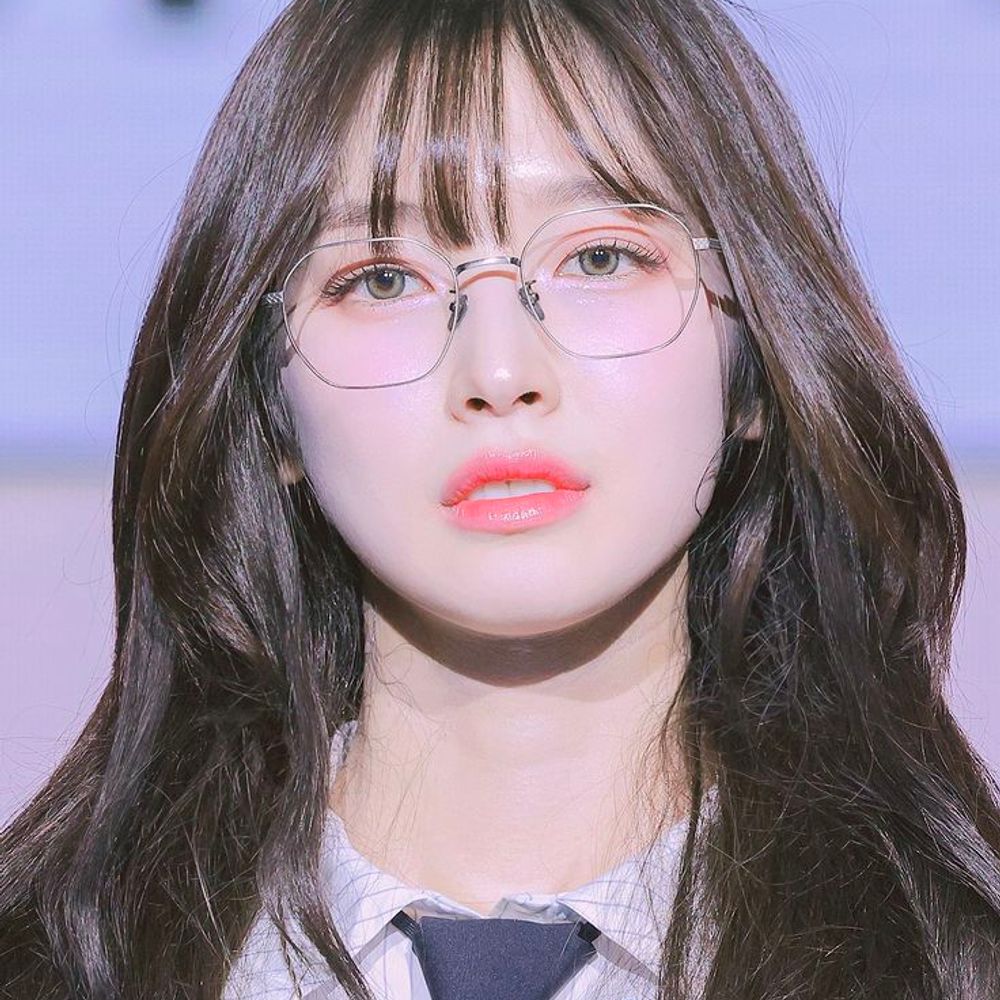 Arin Bot - Kpop collector game