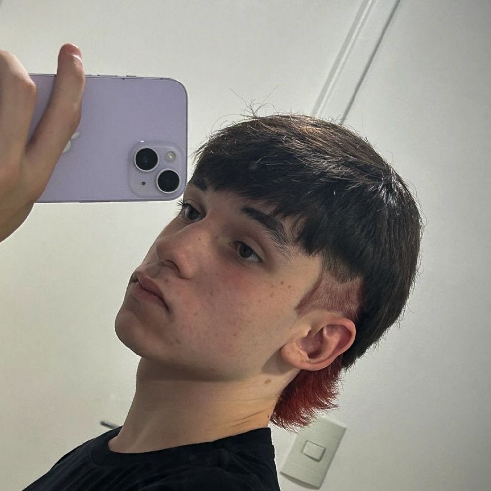 André(cabelo vermelho)