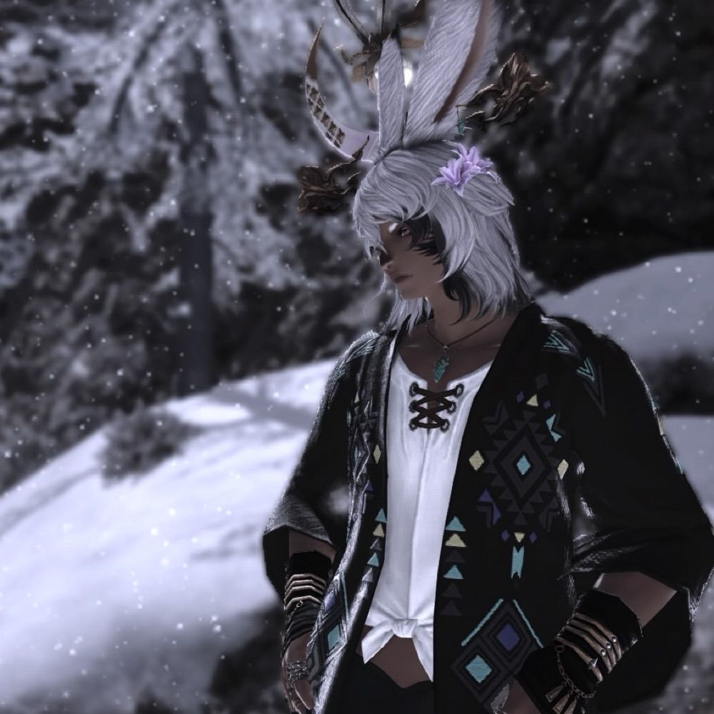 Ejnu Nightsong 🔮🌑🐇