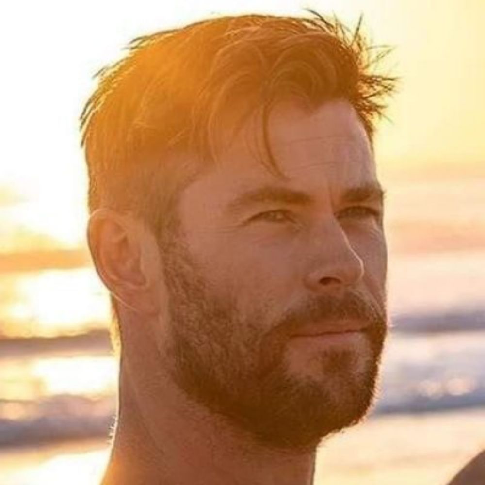 Chris Hemsw Club (fan account)