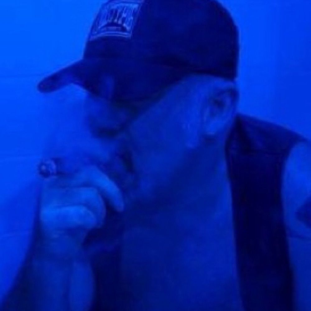 Stocky leather Daddy