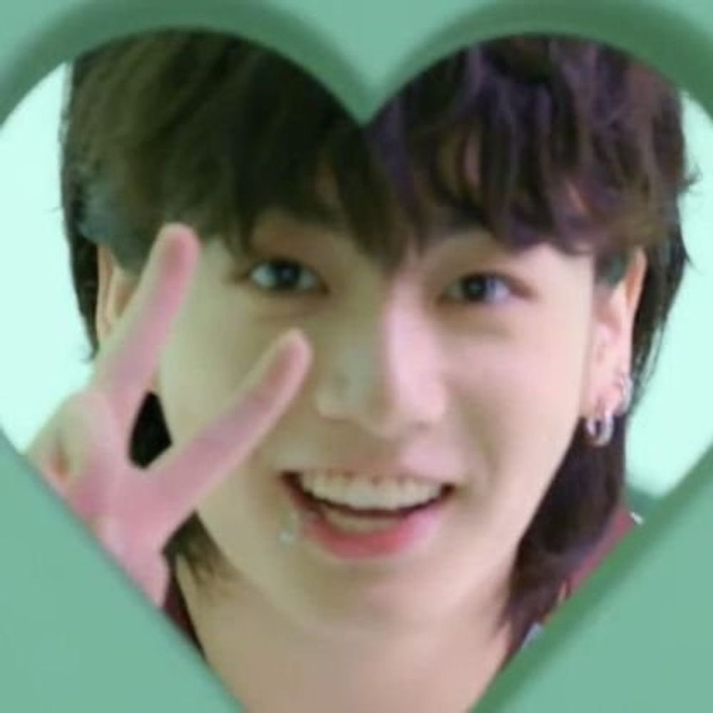 sweetforv• jasa jual pc bts