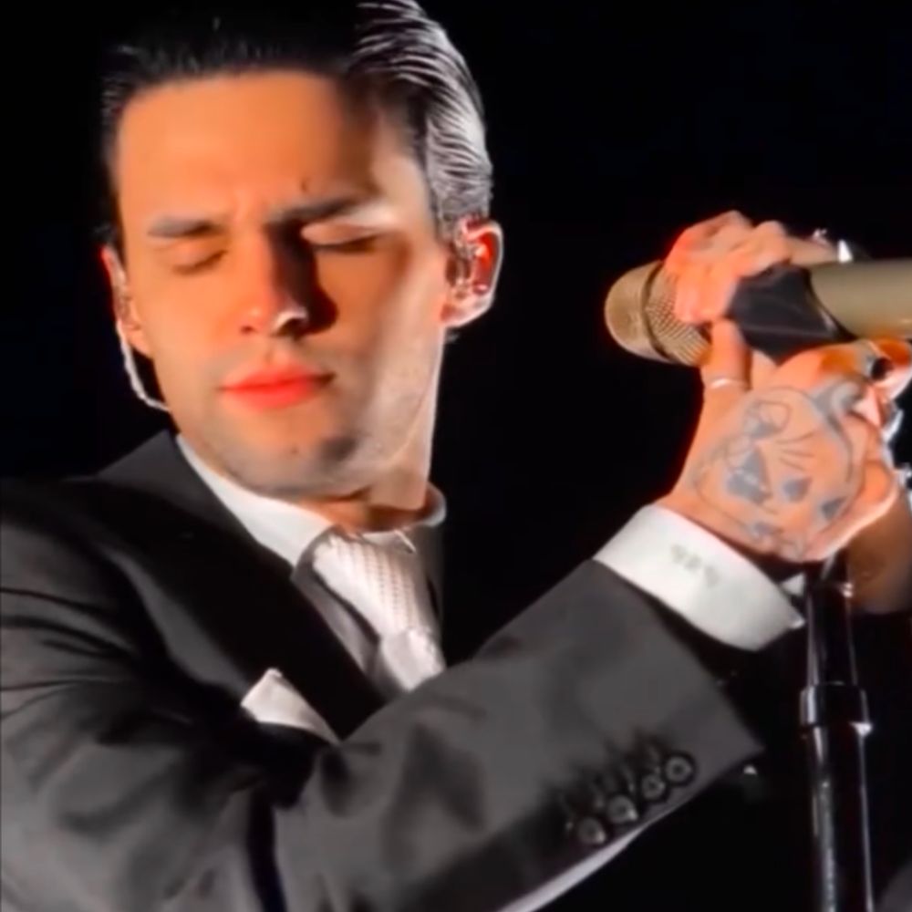 STEPHEN SANCHEZ -FAN-ES
