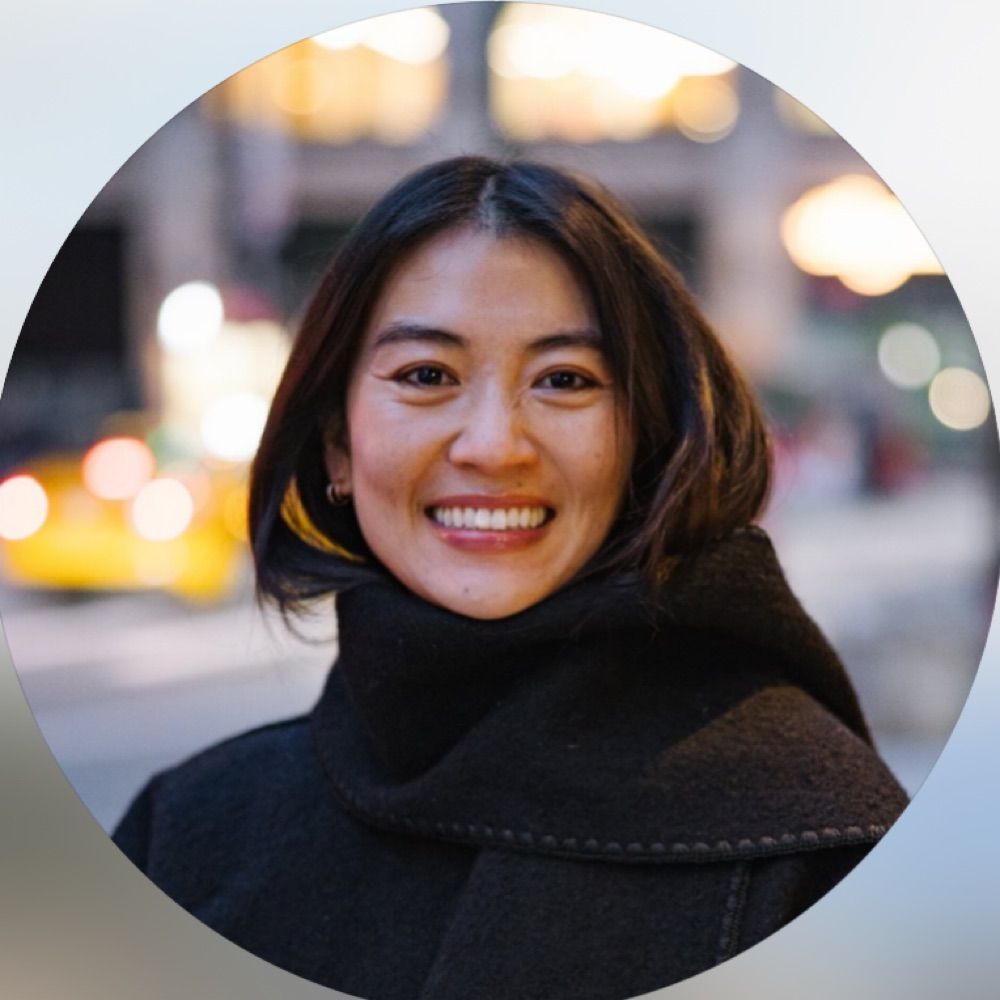 Emily B Yang