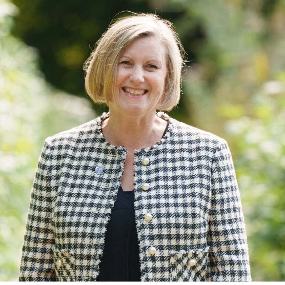 Prof. Elaine Hunter