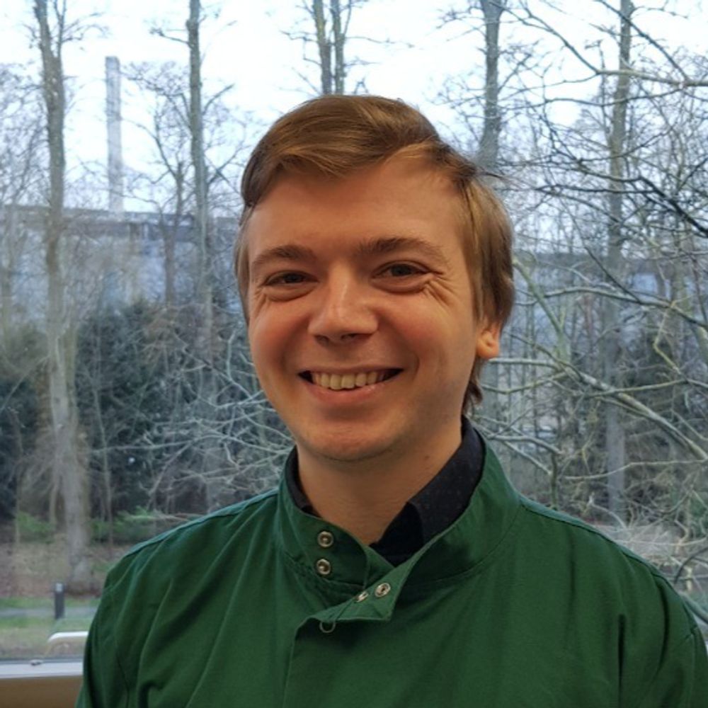 Dr Sam Washer
