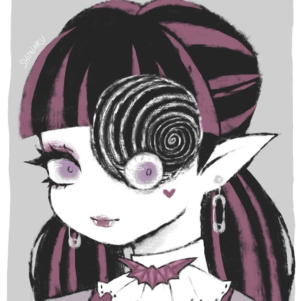 ☾