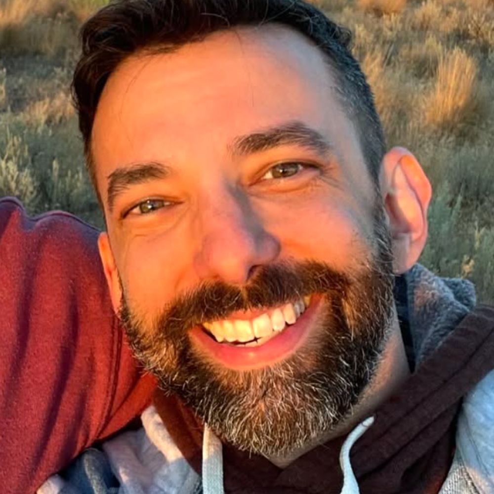 Michael J DiMotta