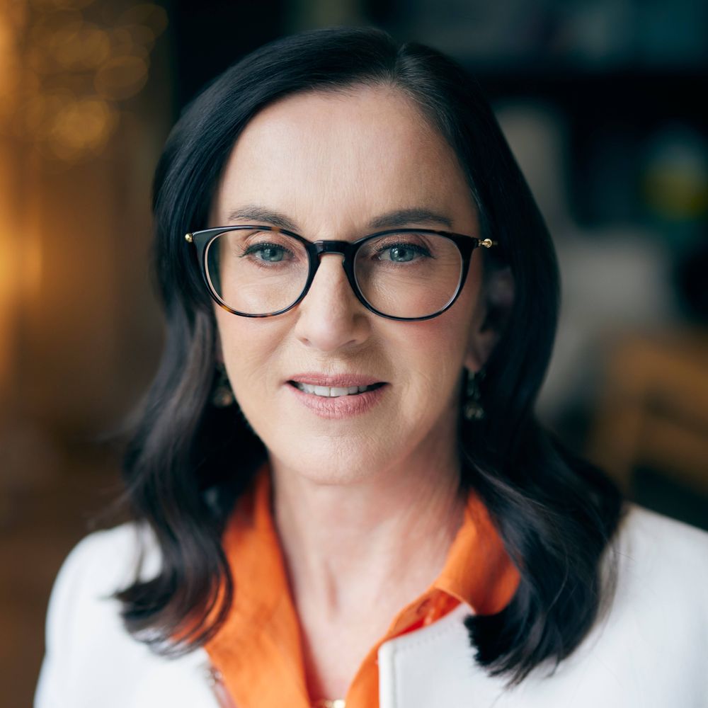 Dr Jane Barratt