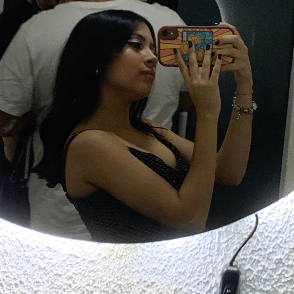 laurinha conheceu a elay 🧡