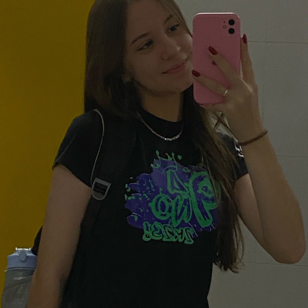 lore😶‍🌫️
