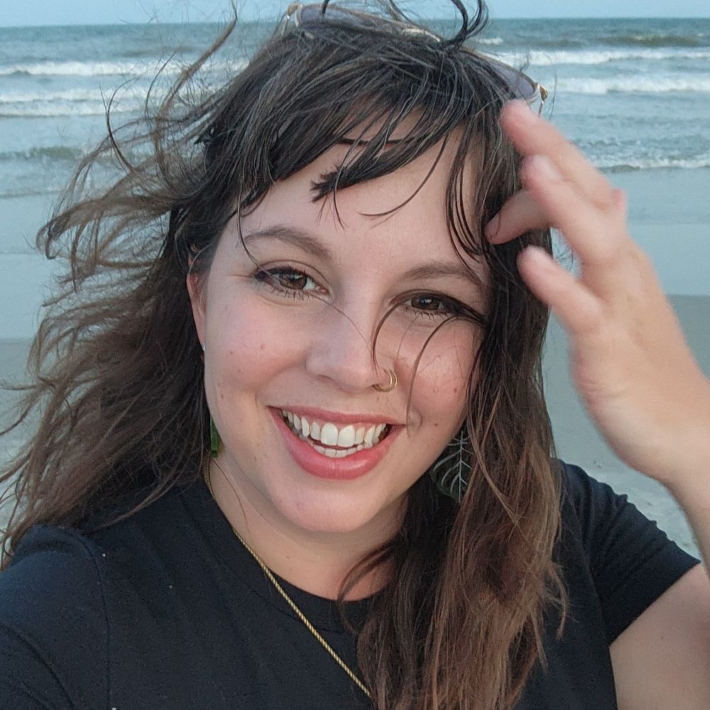 aunteeem.bsky.social