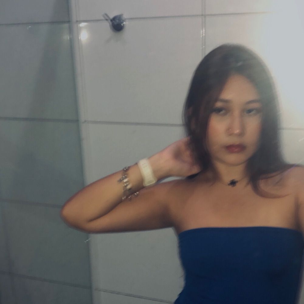 L ✰