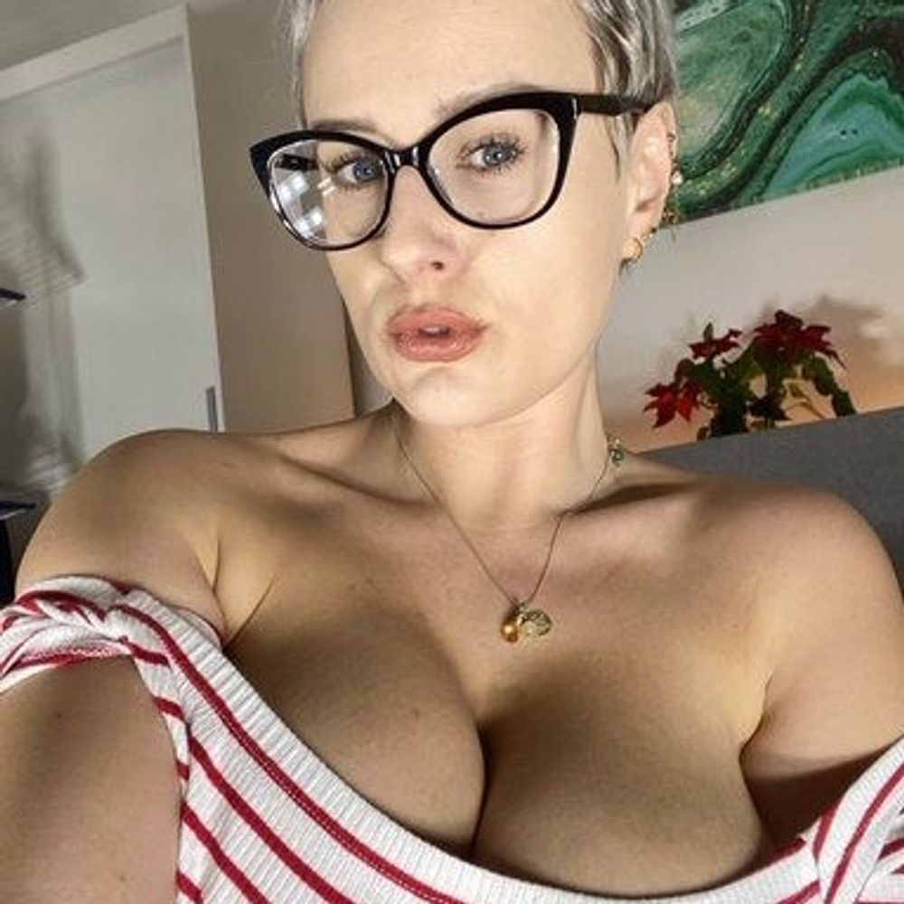 Lisa greg