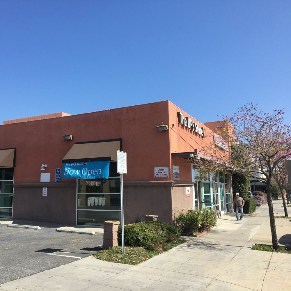 TheUPSStore7300