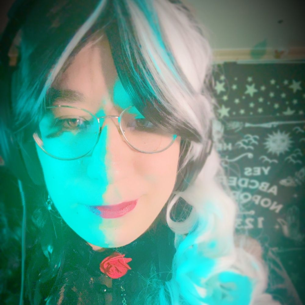 Crystal N00na