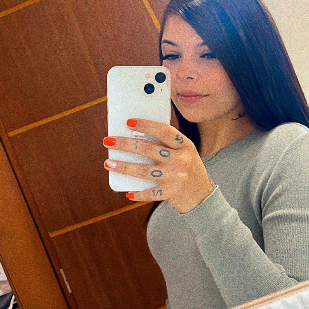 samanta costa 