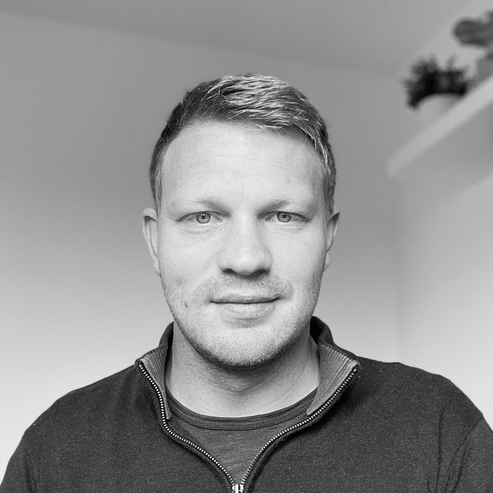 B2B Marketer Turned Commercial Leader