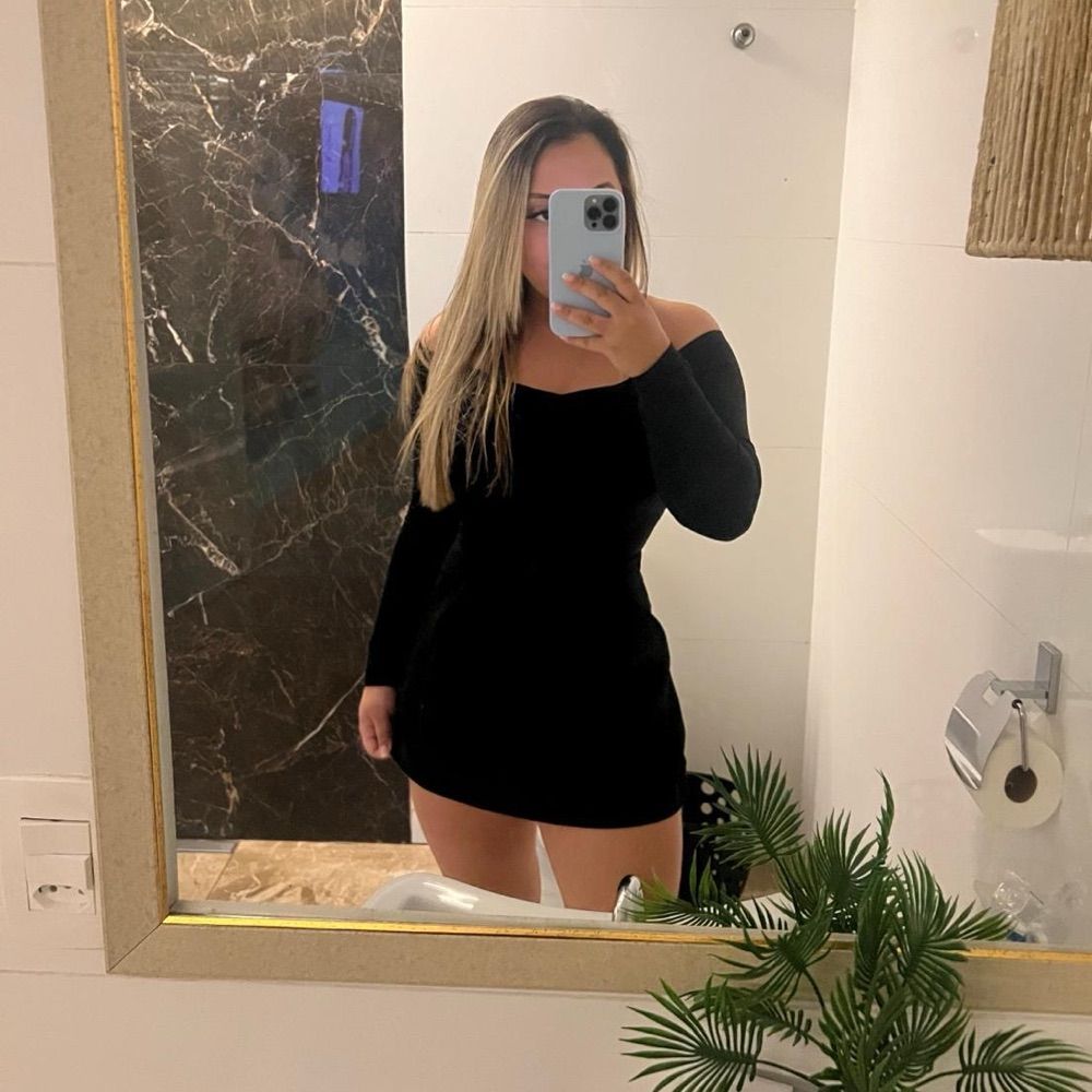 Allana Ferri 