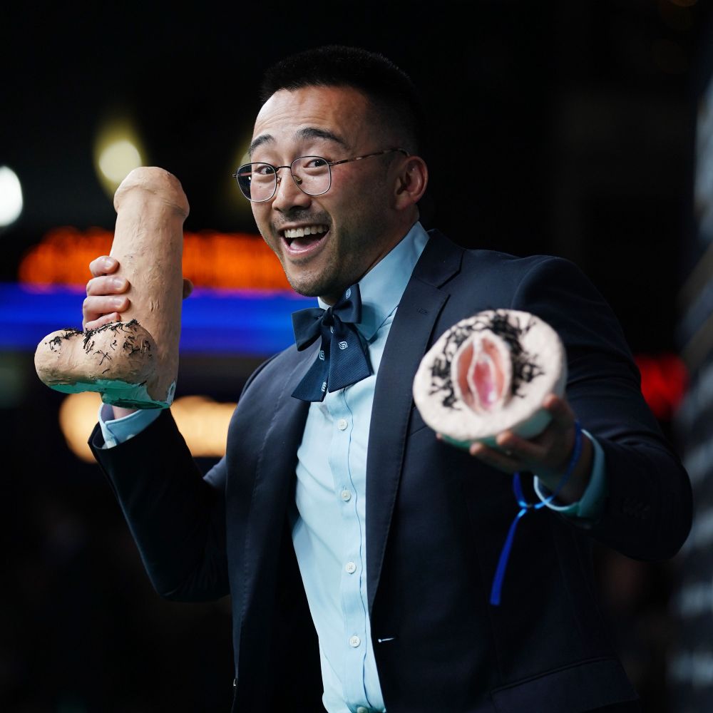 Alex Liu (劉祥天, 同志 )