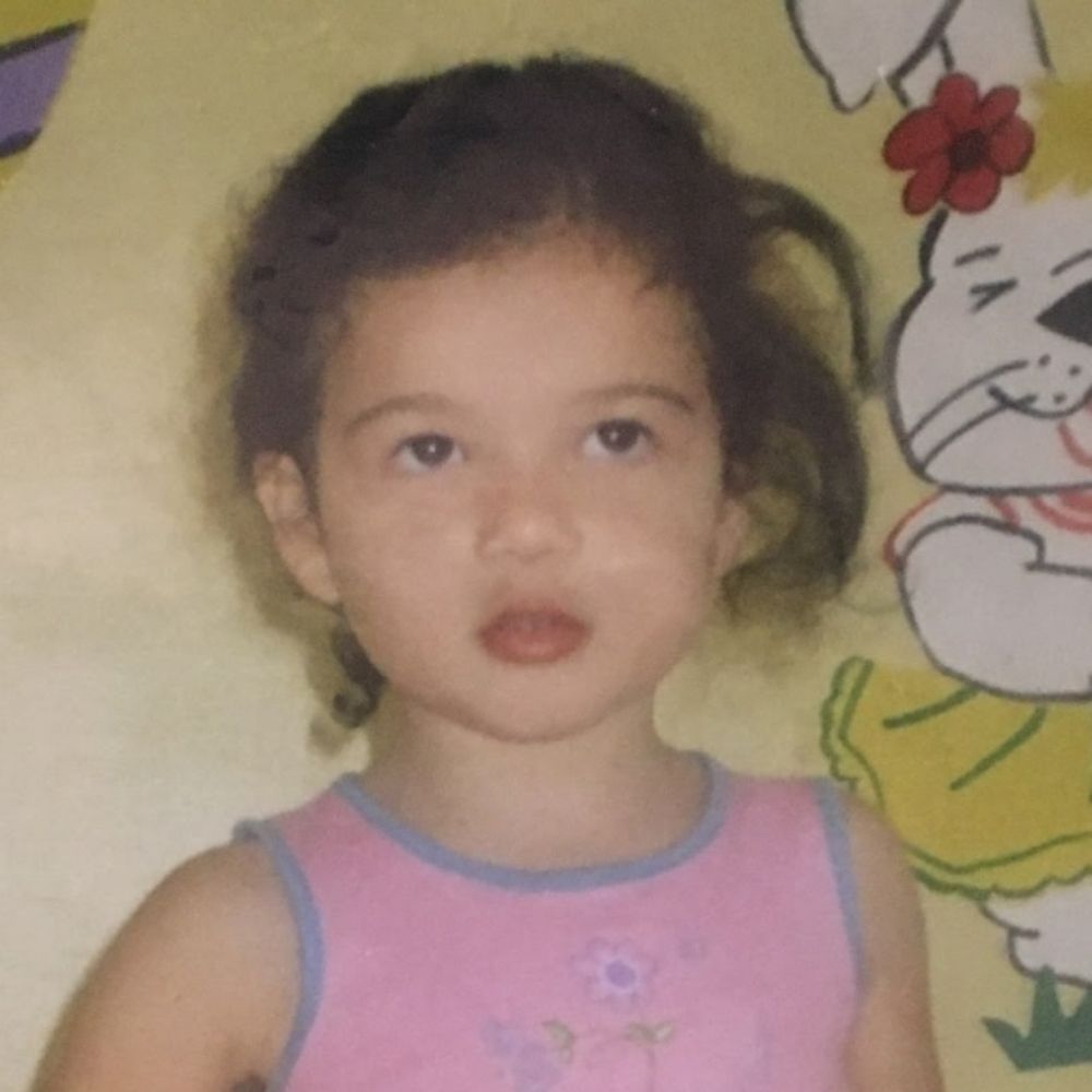 Luiza gatinha 