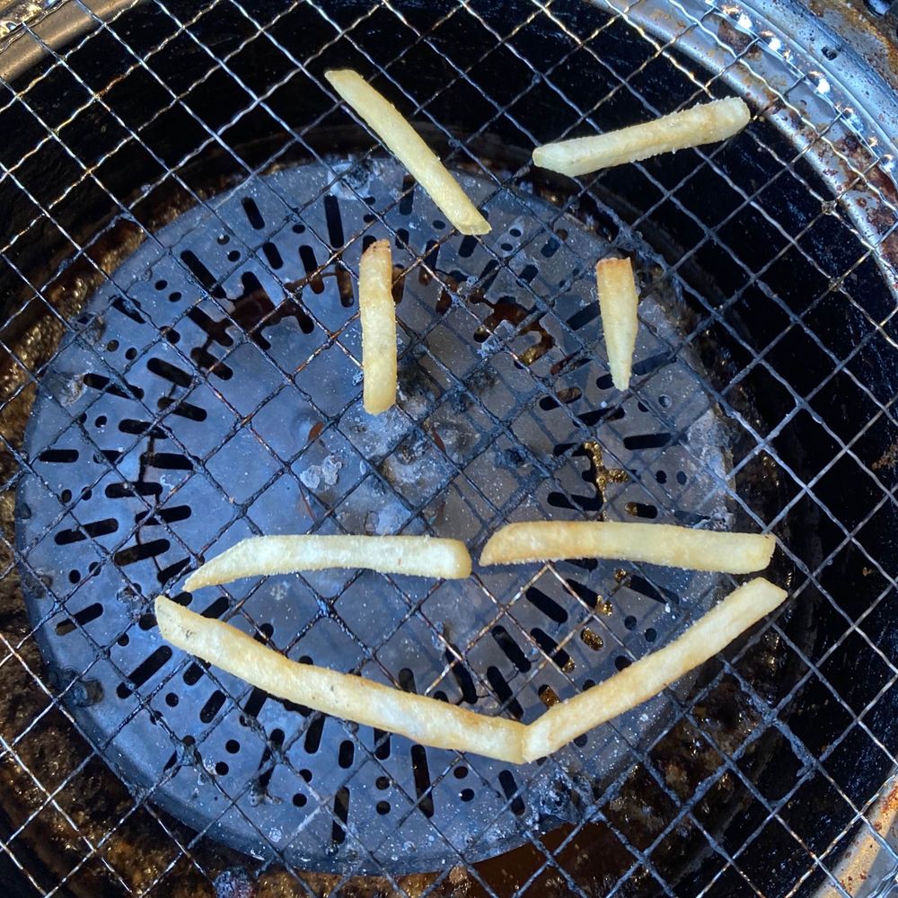 こめーとう