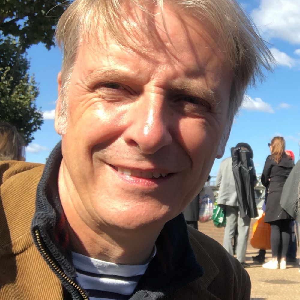 Dr Chris Higgins