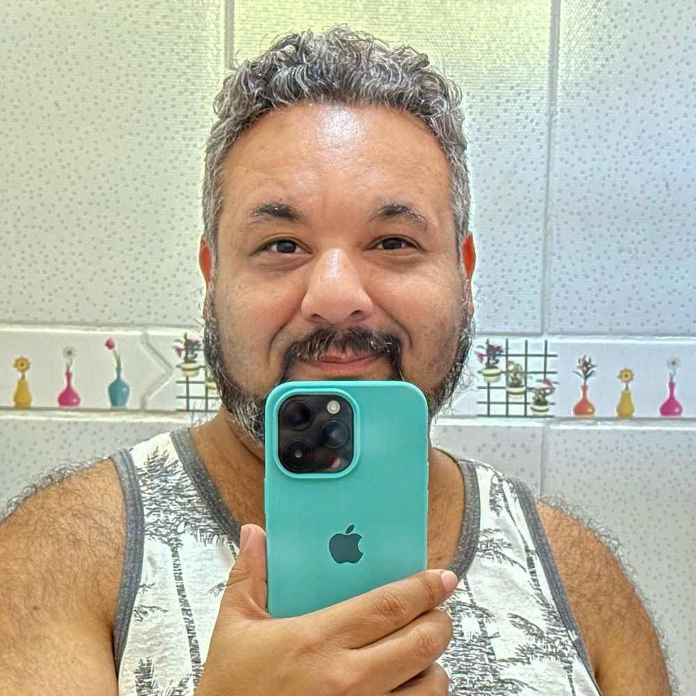 Leon Siqueira