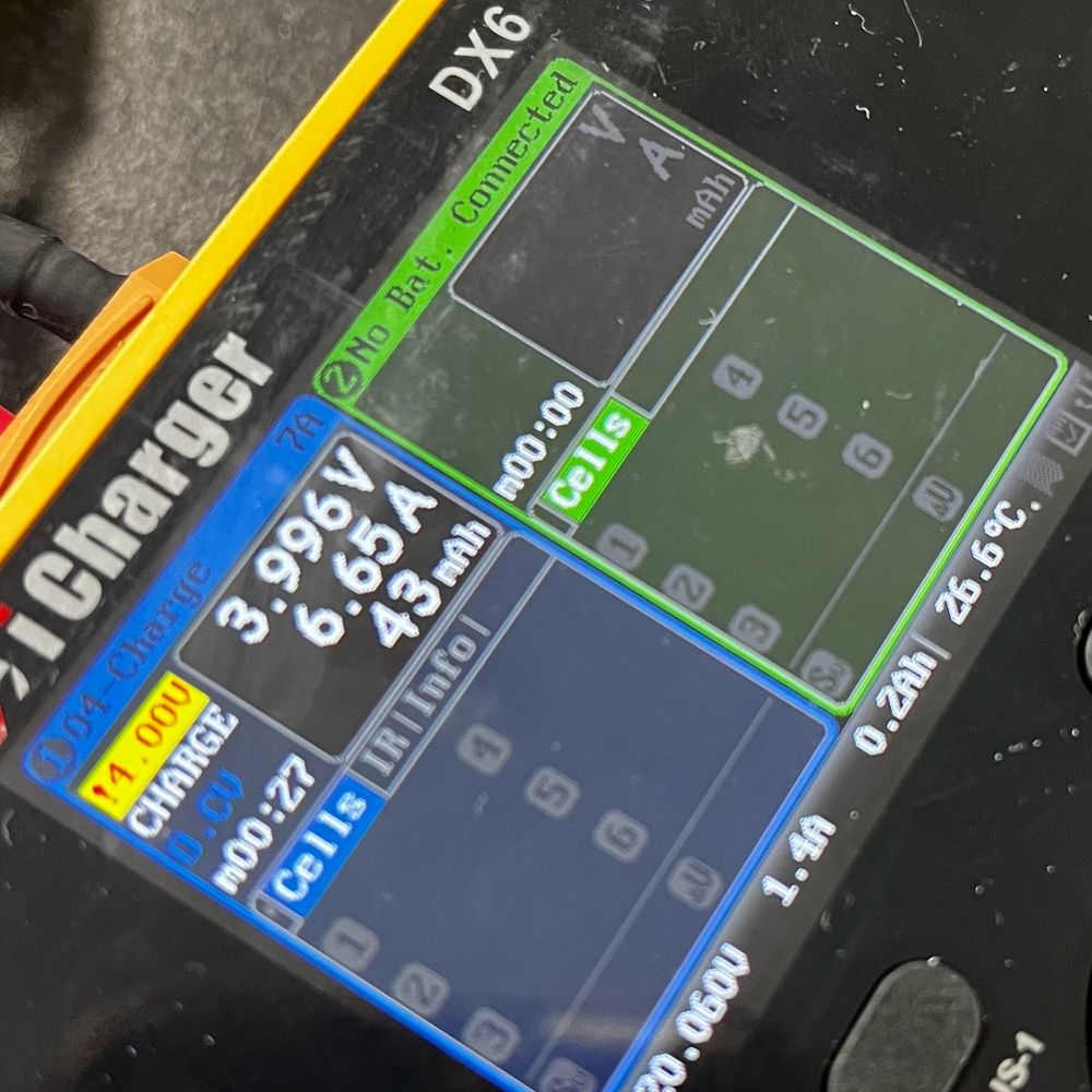 充電は4V