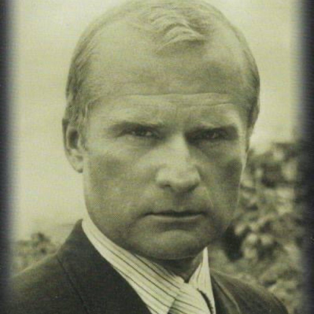 Roger Collins