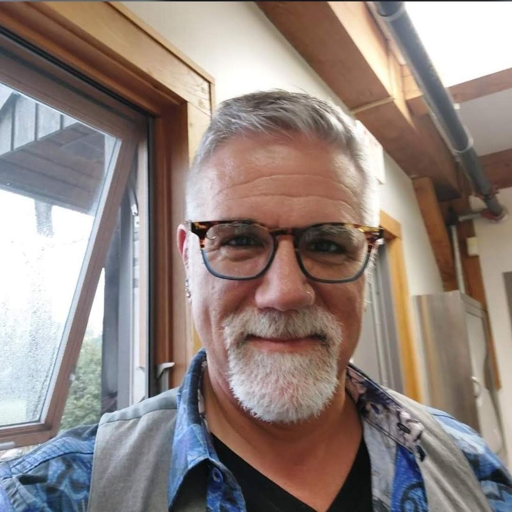 PNW gay guy