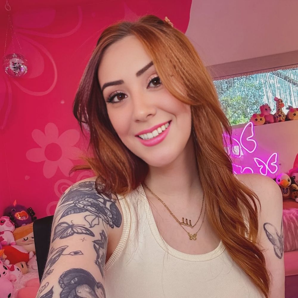 Simona Amber Bella
